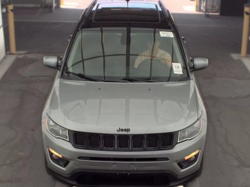 Used 2019 Jeep Compass Latitude AWD/4WD image 2