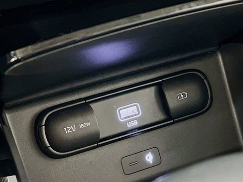 Used 2022 Kia Telluride EX w/ EX Premium Package image 21