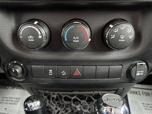 Used 2017 Jeep Wrangler Unlimited Sport w/ Quick Order Package 24S image 30