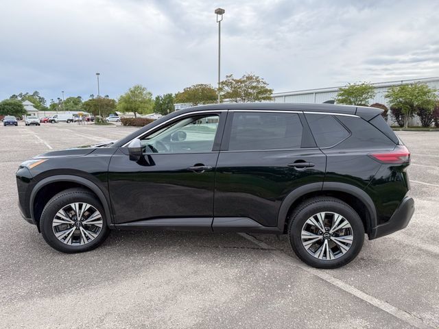 Used 2023 Nissan Rogue SV AWD/4WD image 7