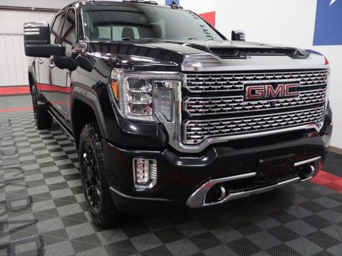 Used 2022 GMC Sierra 3500 Denali w/ Denali Black Diamond Edition AWD/4WD image 24