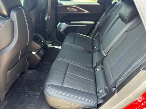 Certified 2024 Cadillac Lyriq Sport RWD image 33