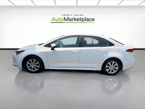 Used 2024 Toyota Corolla LE FWD image 4