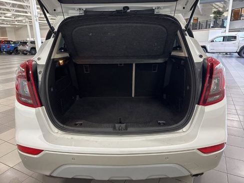 Used 2019 Buick Encore Essence w/ Experience Buick Package AWD/4WD image 5