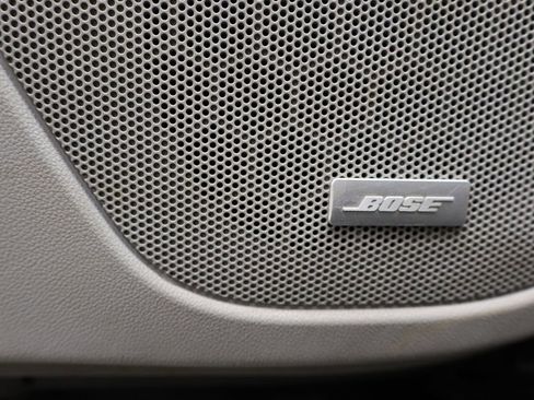 Used 2023 GMC Acadia SLT image 22