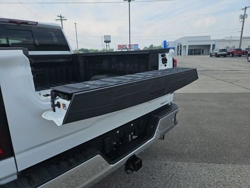 Used 2024 GMC Sierra 2500 SLT w/ SLT Premium Package AWD/4WD image 12