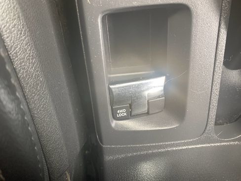 Used 2015 Jeep Patriot High Altitude image 19