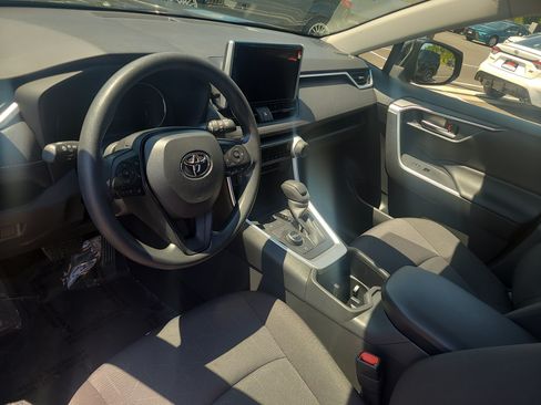 Certified 2025 Toyota RAV4 XLE AWD/4WD image 15