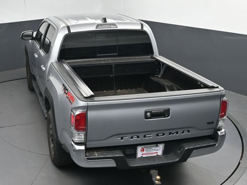 Certified 2022 Toyota Tacoma TRD Off-Road image 37