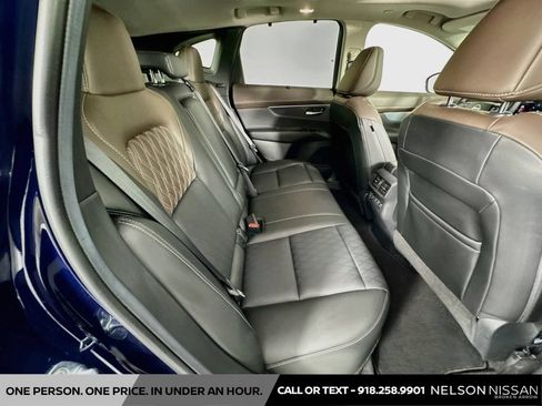 Certified 2025 Nissan Murano Platinum w/ Cargo Package AWD/4WD image 29