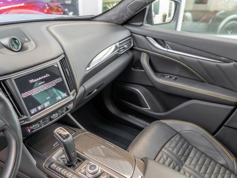 Used 2022 Maserati Levante F Tributo image 22