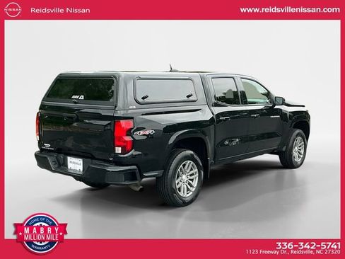 Used 2023 Chevrolet Colorado LT w/ LT Convenience Package II AWD/4WD image 6