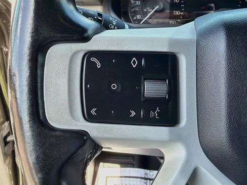 Used 2023 Land Rover Defender 110 SE AWD/4WD image 38