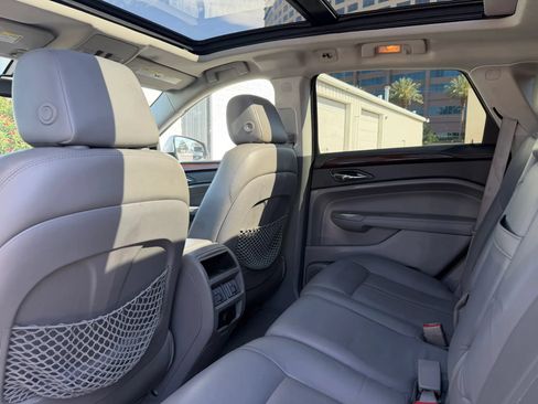 Used 2011 Cadillac SRX Luxury FWD image 15