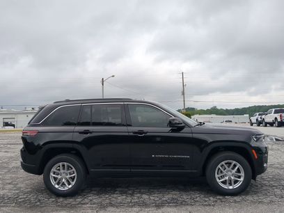 New 2025 Jeep Grand Cherokee Laredo X w/ Luxury Tech Group I