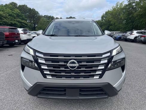 Used 2025 Nissan Rogue SV FWD image 8
