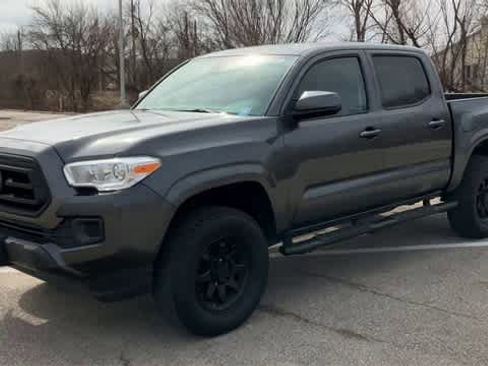 Used 2023 Toyota Tacoma SR image 4