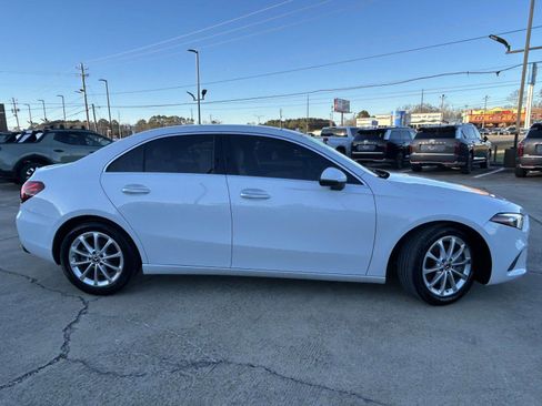 Used 2021 Mercedes-Benz A 220 image 2