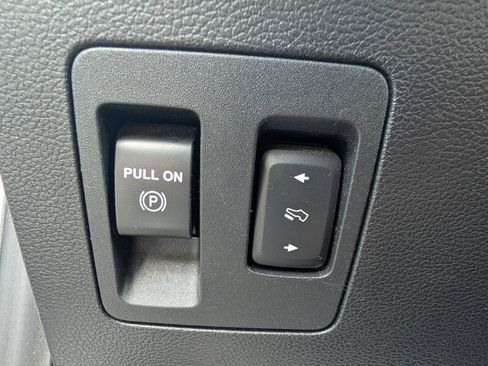 Used 2019 Ford F150 Lariat w/ Trailer Tow Package AWD/4WD image 17