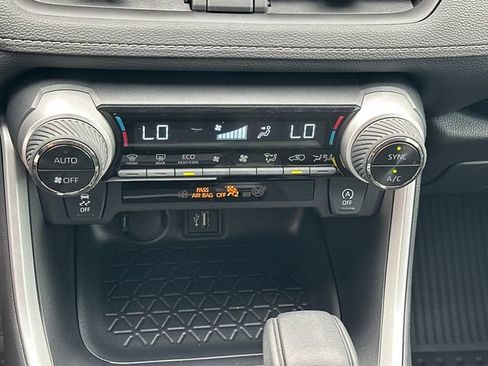Used 2025 Toyota RAV4 XLE w/ Convenience Package FWD image 26