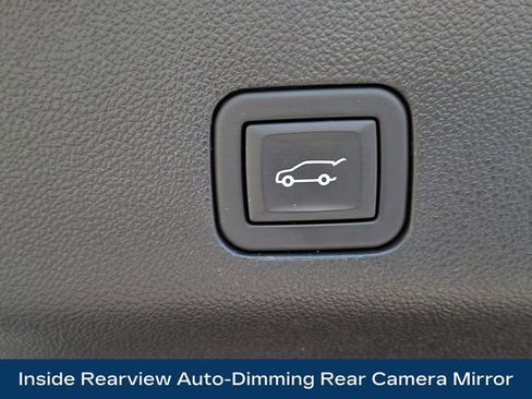 Used 2024 GMC Yukon XL Denali w/ Advanced Technology Package AWD/4WD image 37