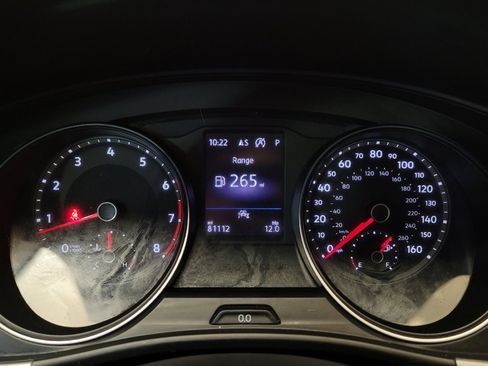 Used 2021 Volkswagen Atlas Cross Sport SE w/ Panoramic Sunroof Package image 23