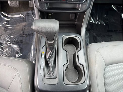 Used 2018 Chevrolet Colorado W/T w/ WT Convenience Package image 11