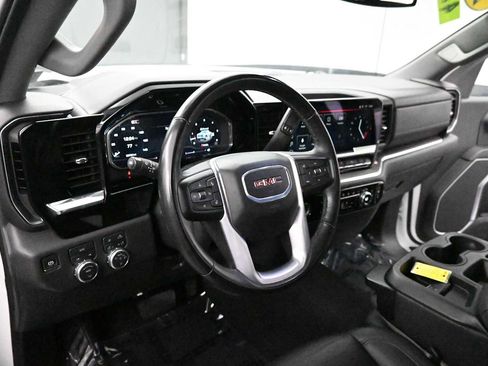 Used 2024 GMC Sierra 1500 SLT AWD/4WD image 10