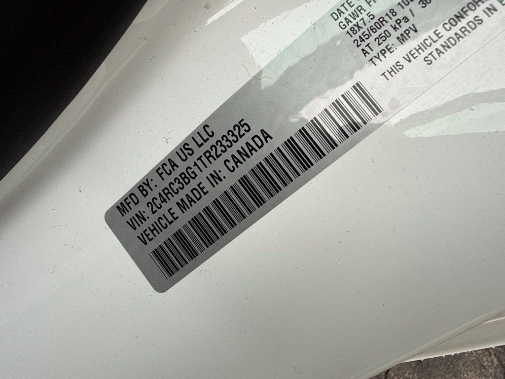 New 2026 Chrysler Pacifica Select AWD/4WD image 10