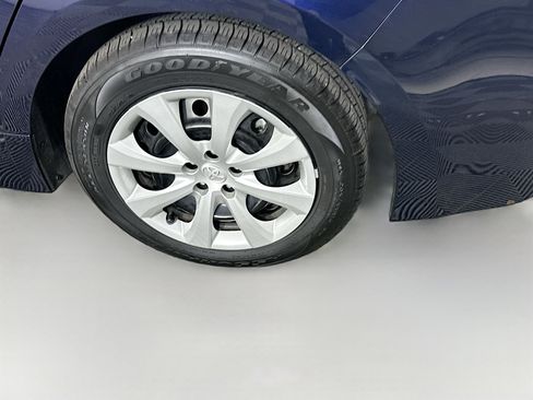 Used 2024 Toyota Corolla LE FWD image 11