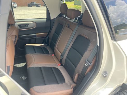 New 2025 Ford Bronco Sport Outer Banks w/ Sasquatch Outer Banks Package AWD/4WD image 19