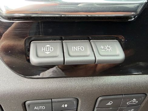 Used 2025 Chevrolet Silverado 2500 High Country w/ Technology Package image 19