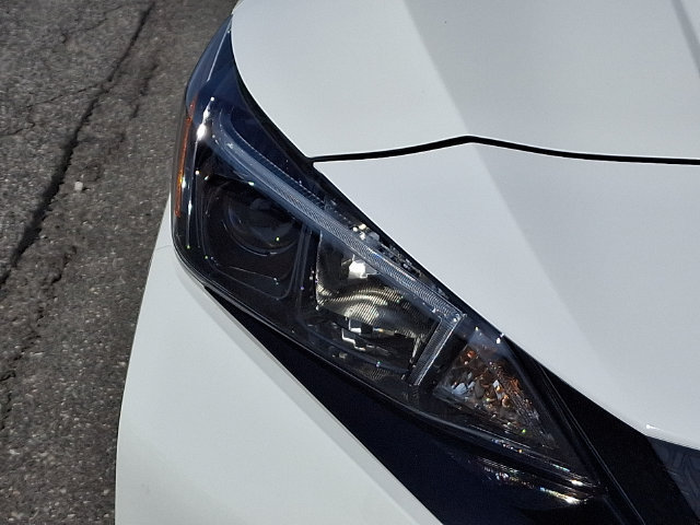 Used 2025 Nissan Leaf S FWD image 29