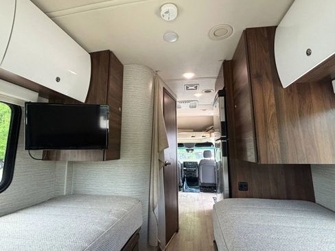 Used 2019 Mercedes-Benz Sprinter 170 image 22