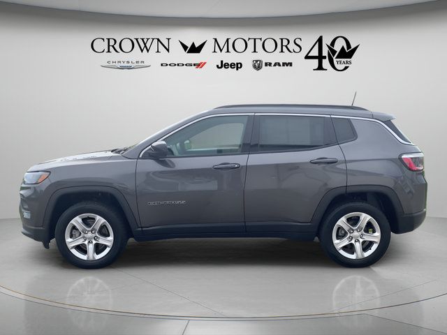 Used 2023 Jeep Compass Latitude w/ Convenience Group AWD/4WD image 8