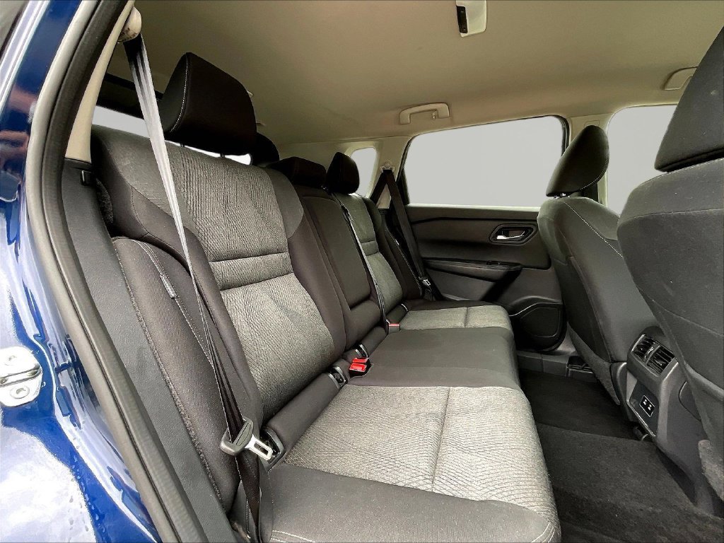 Used 2024 Nissan Rogue SV AWD/4WD image 28