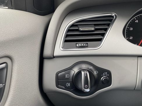 Used 2011 Audi A4 2.0T Premium image 30