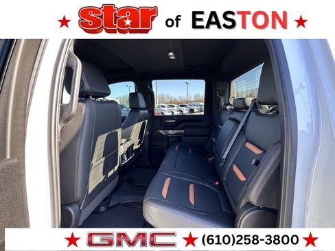 Used 2021 GMC Sierra 2500 AT4 image 18