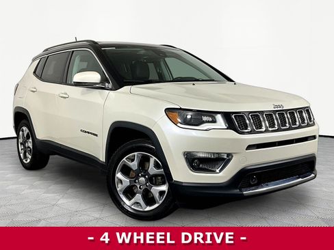 Used 2018 Jeep Compass Limited w/ Navigation Group AWD/4WD image 3