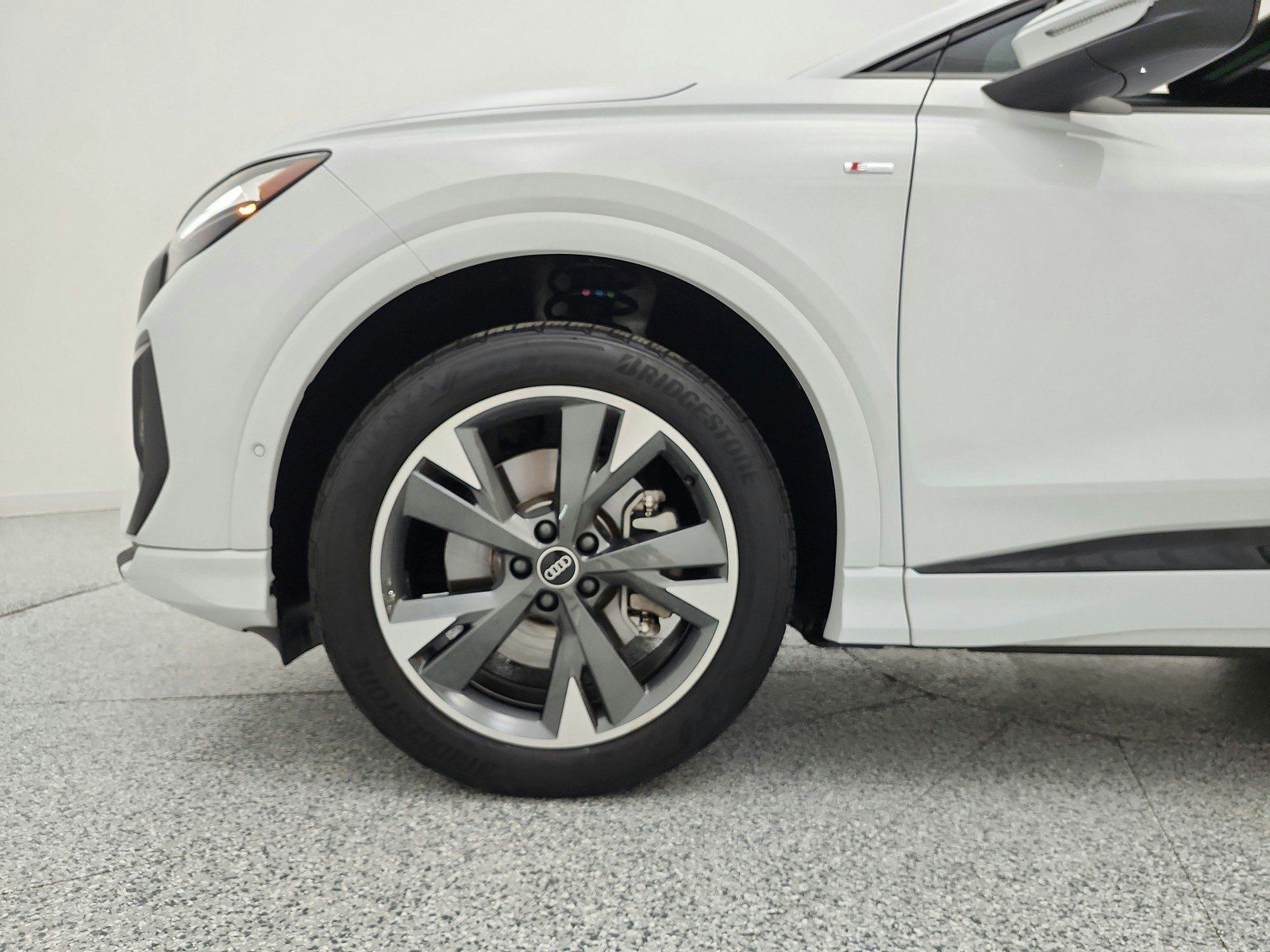Used 2023 Audi Q4 e-tron Premium Plus w/ Premium Plus AWD/4WD image 18