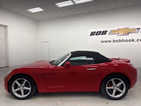 Used 2008 Saturn Sky w/ Premium Trim Package image 8