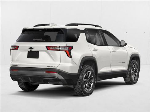 New 2026 Chevrolet Equinox ACTIV image 2