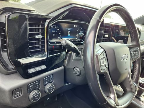 Used 2022 Chevrolet Silverado 1500 ZR2 w/ Technology Package image 24