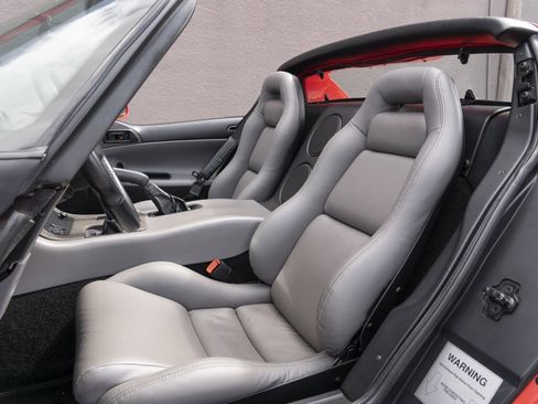Used 1993 Dodge Viper RT/10 image 3