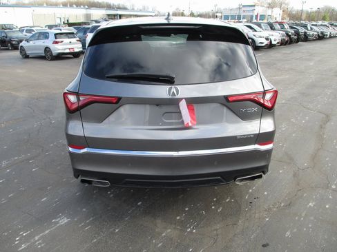 Used 2024 Acura MDX SH-AWD w/ Technology Package image 5