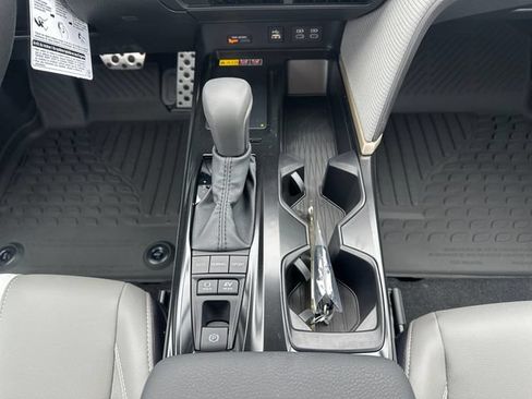 New 2026 Toyota Camry SE FWD image 11