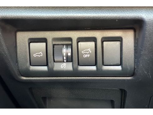 Used 2022 Subaru Outback Touring w/ Popular Package #2 image 39