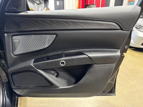 Used 2023 Maserati Grecale GT AWD/4WD image 17