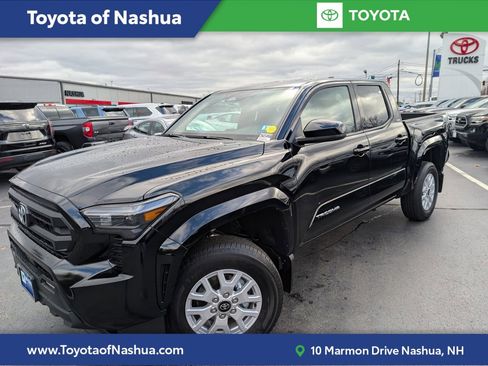 Certified 2025 Toyota Tacoma SR5 image 1