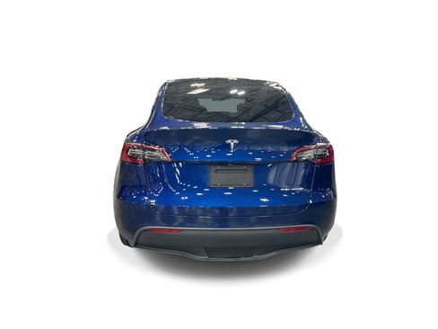 Certified 2023 Tesla Model Y Long Range AWD/4WD image 5